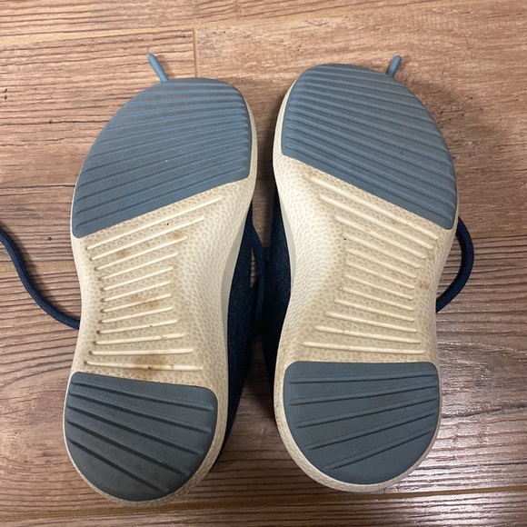 Allbirds wool shoes. Most comfortable shoes on the planet. - Picture 2 of 5
